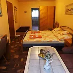 Avion Hotel 3*